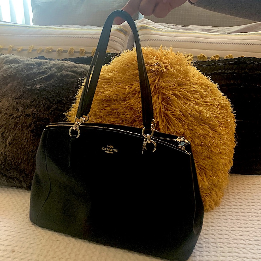 New Coach Shoulder bag